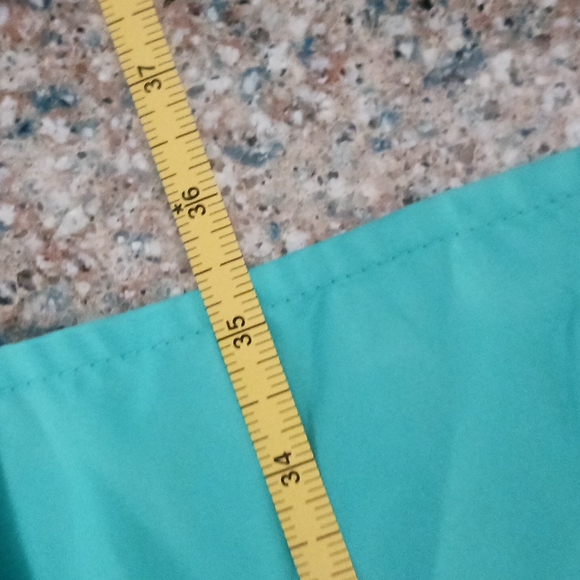 Tupperware nylon apron with pockets fully adjustable - Picture 5 of 6